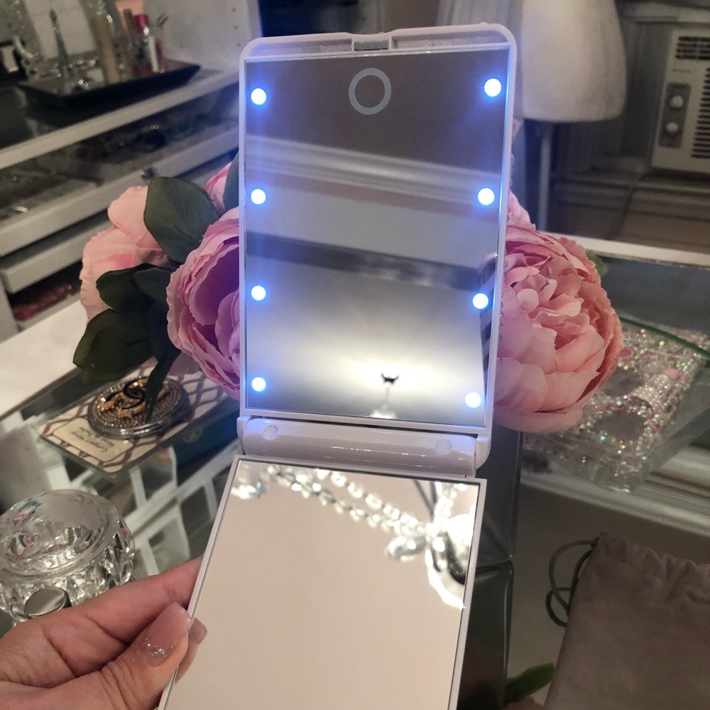 Led compact mirror - Picture 2 of 2